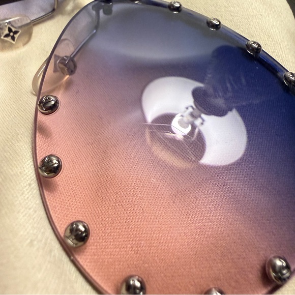 Louis Vuitton the party Sunglasses main image 6